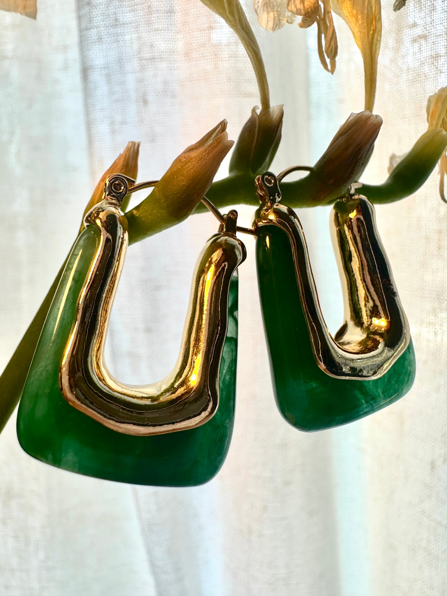 Natural Jade Green and Gold U-Shaped Luxury Dangle Earrings