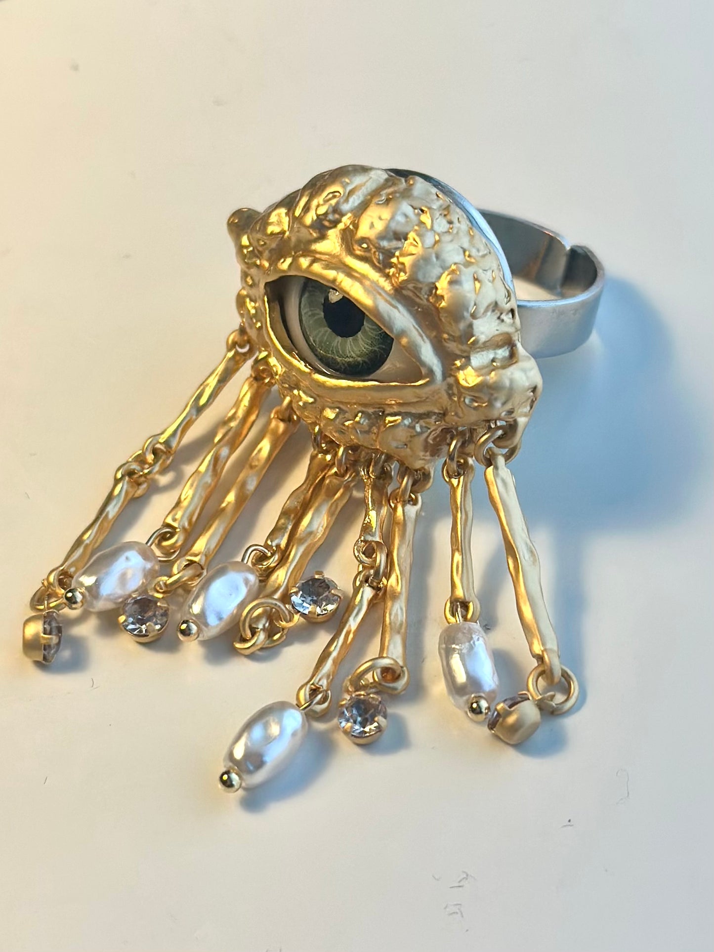 Unique Eye Motif Crystal and Natural Pearl Dangle Ring 18k Gold | Tsukuba Jewlry